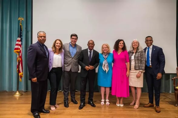 Katie Mehnert and Mayor Sylvester Turner with Houston Energy & Climate Week leaders